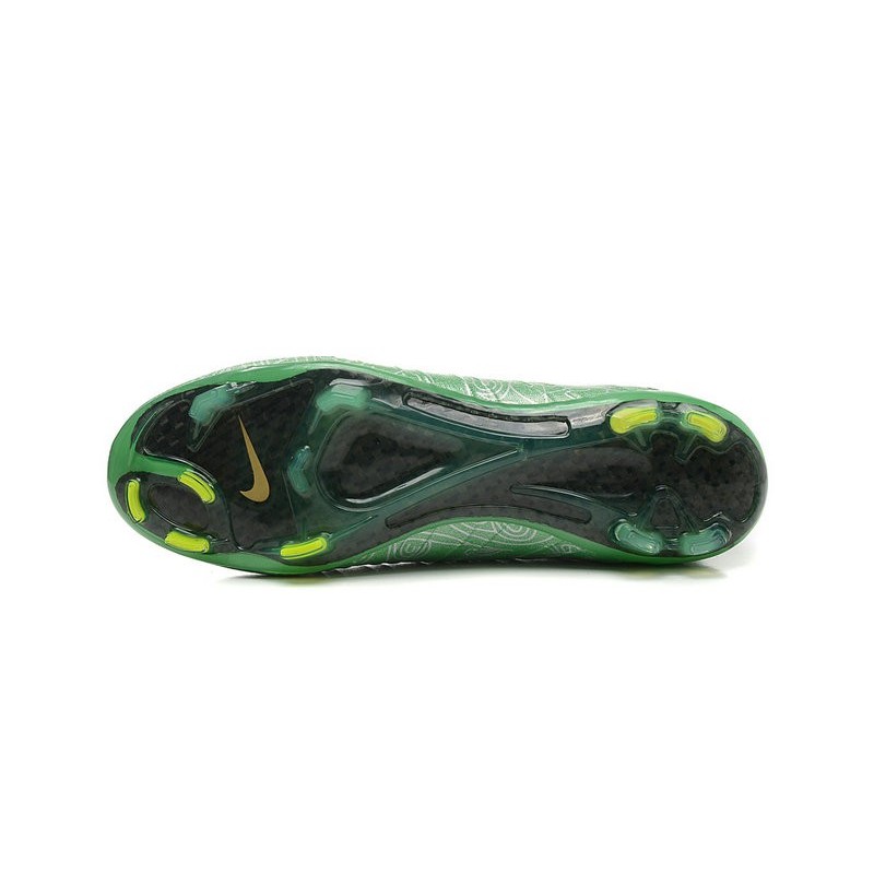 chaussures de foot nike en carbone chaussures de foot nike en carbone