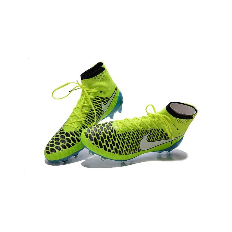 chaussure foot nike magista