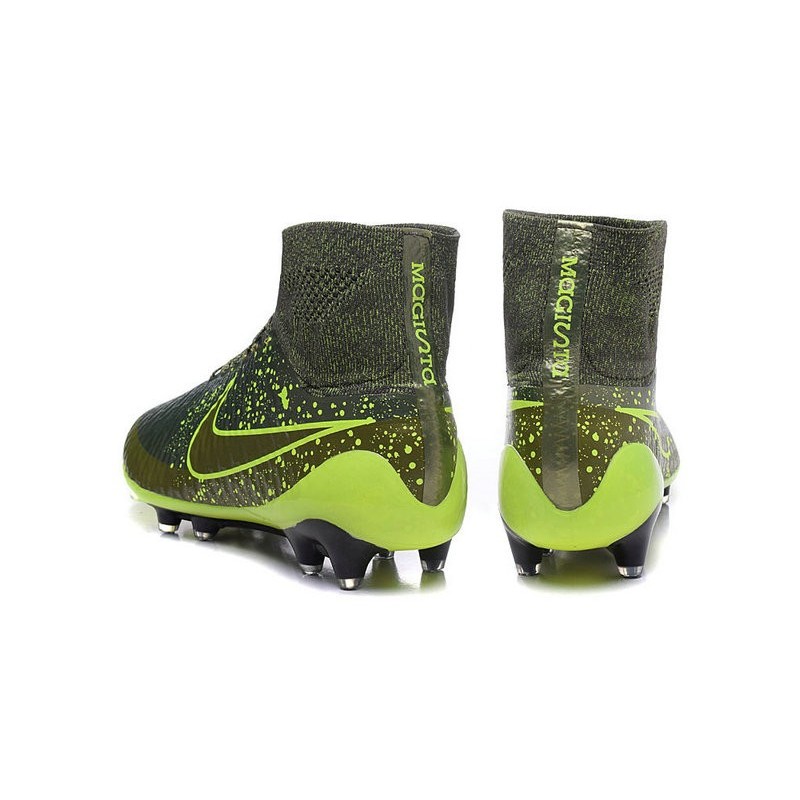 chaussure de foot junior nike pas cher