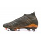 Chaussures de Football Pour Hommes - adidas Predator 18.1 FG Olive Noir Orange Vif