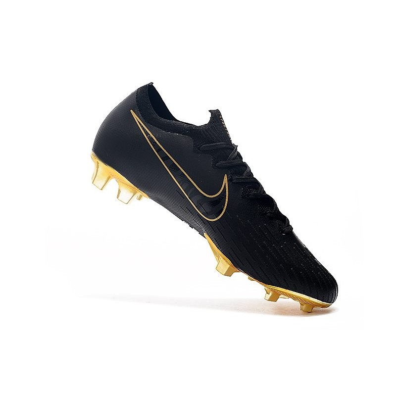 Nouveau Crampons Cristiano Ronaldo CR7 Nike Mercurial Vapor XII